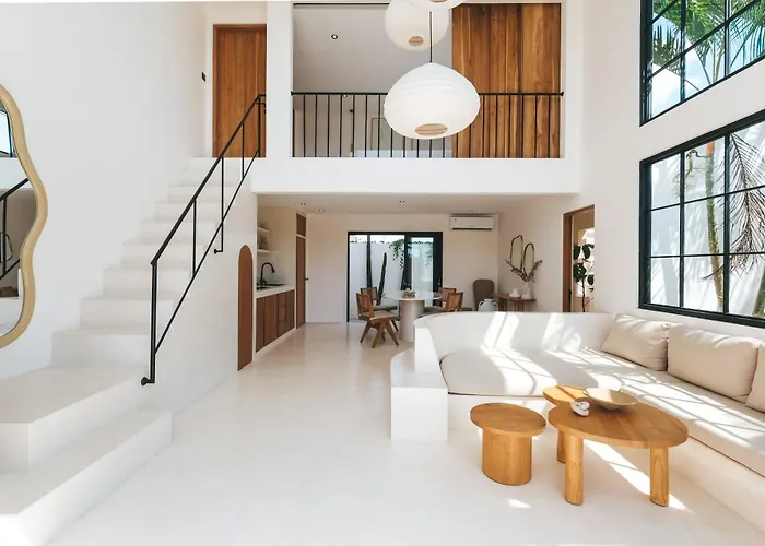 Alua White Umalas Villa *